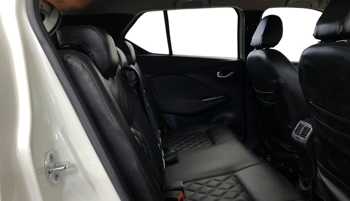 2020 Nissan Kicks XV 1.5, Petrol, Manual, 35,522 km, Right Side Rear Door Cabin