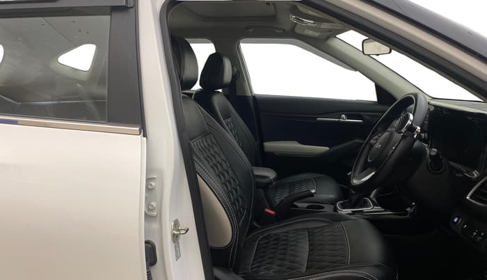 2023 KIA SELTOS HTK PLUS 1.5 IMT, Petrol, Manual, 72,541 km, Right Side Front Door Cabin