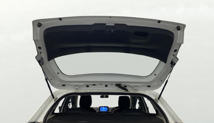 2024 Tata ALTROZ XM PLUS CNG, CNG, Manual, 18,993 km, Boot Door Open