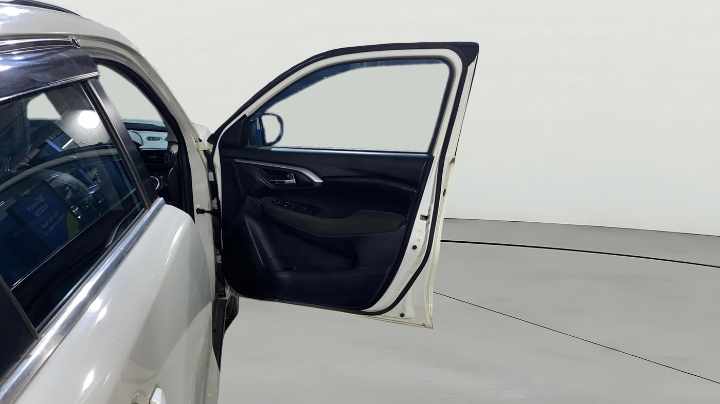 2024 Toyota URBAN CRUISER HYRYDER S AT NEO DRIVE, Petrol, Automatic, 40,789 km, RHS Front Door