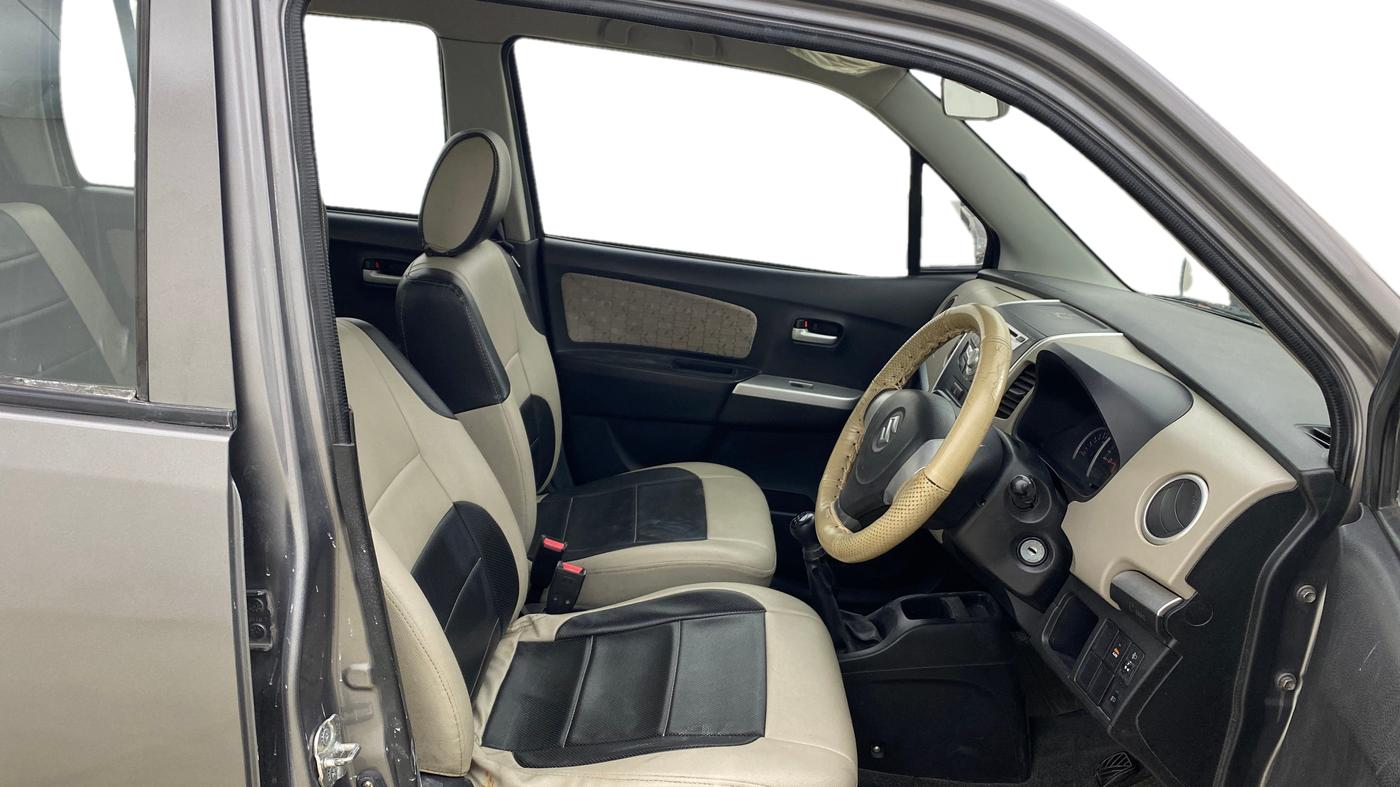 2014 Maruti Wagon R 1.0 VXI, Petrol, Manual, 11,438 km, Right Side Front Door Cabin