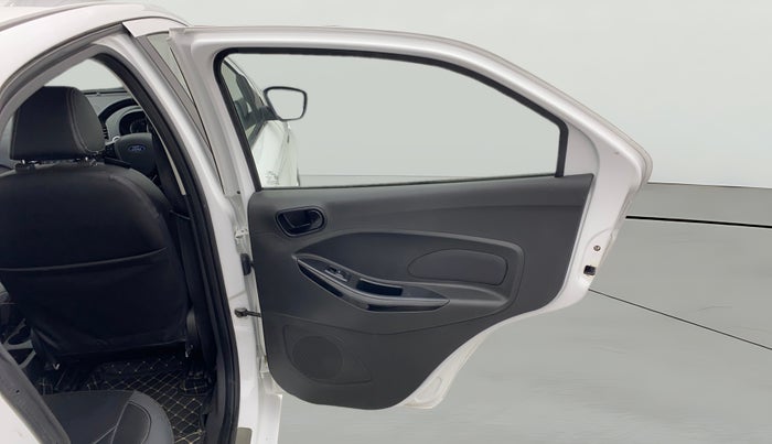 2019 Ford New Figo TITANIUM 1.2 PETROL MT, Petrol, Manual, 33,613 km, RHS Rear Door