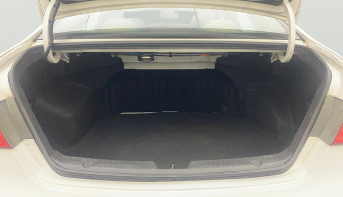 2013 Hyundai Sonata 2.4 GDI AT, Petrol, Automatic, 64,799 km, Boot Open Zoomed View