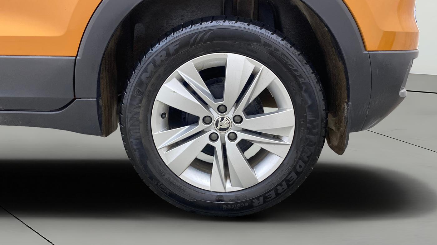 2023 Skoda KUSHAQ AMBITION 1.0L TSI AT, Petrol, Automatic, 15,555 km, Left Rear Wheel