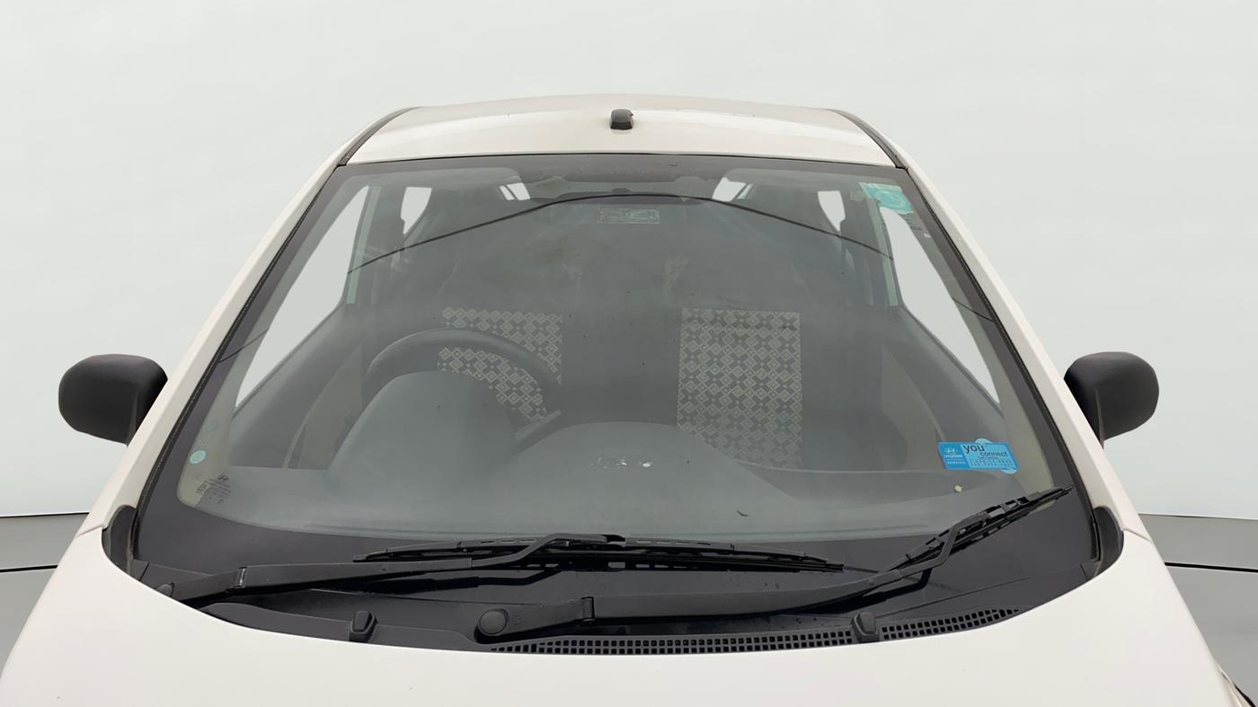 2018 Hyundai Eon ERA +, CNG, Manual, 86,301 km, Front Windshield