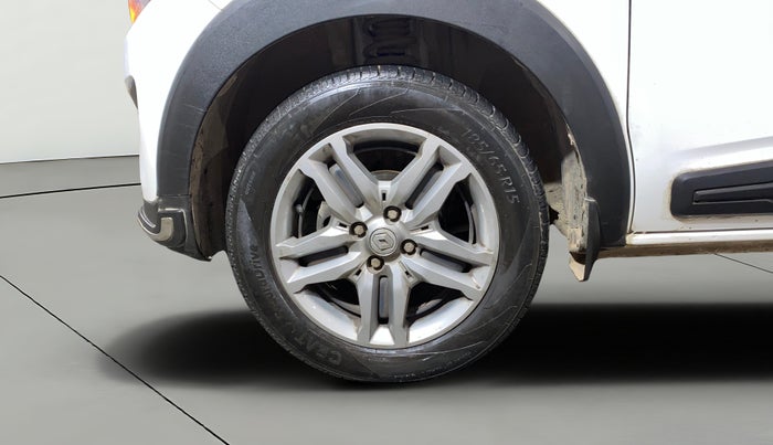 2022 Renault TRIBER RXZ, Petrol, Manual, 14,616 km, Left Front Wheel