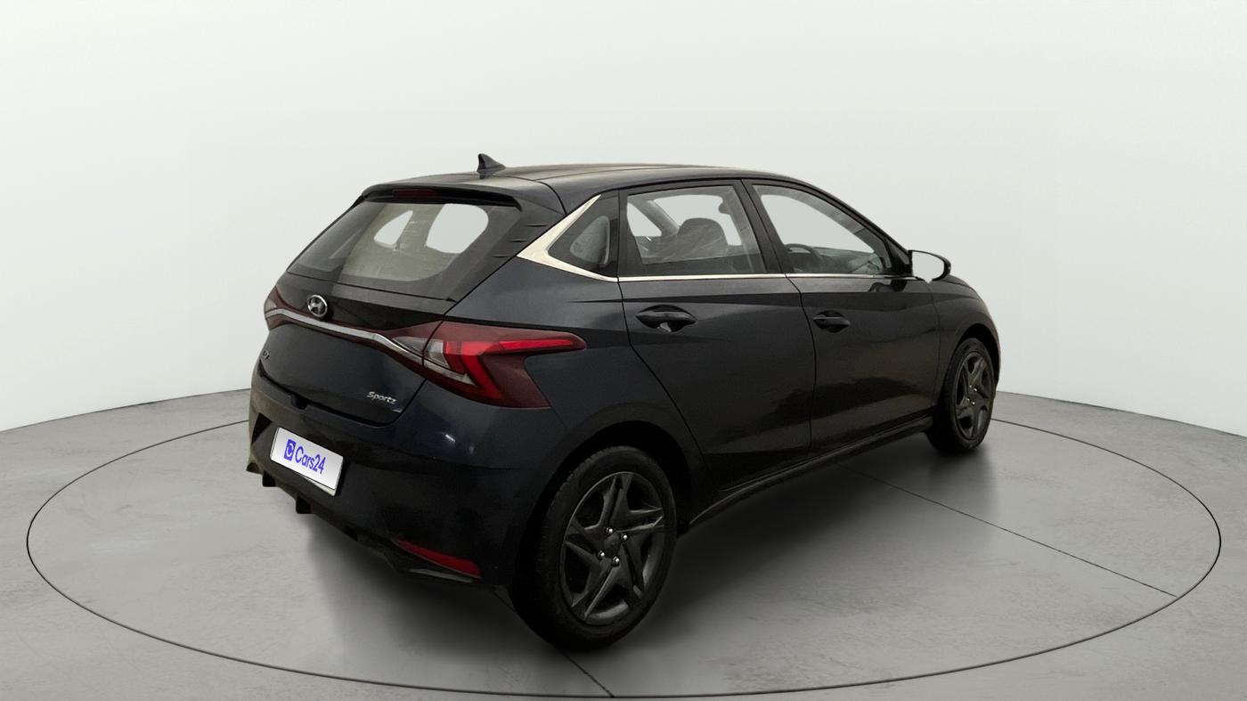 2021 Hyundai NEW I20 SPORTZ 1.2 MT, Petrol, Manual, 1,11,403 km, Right Back Diagonal