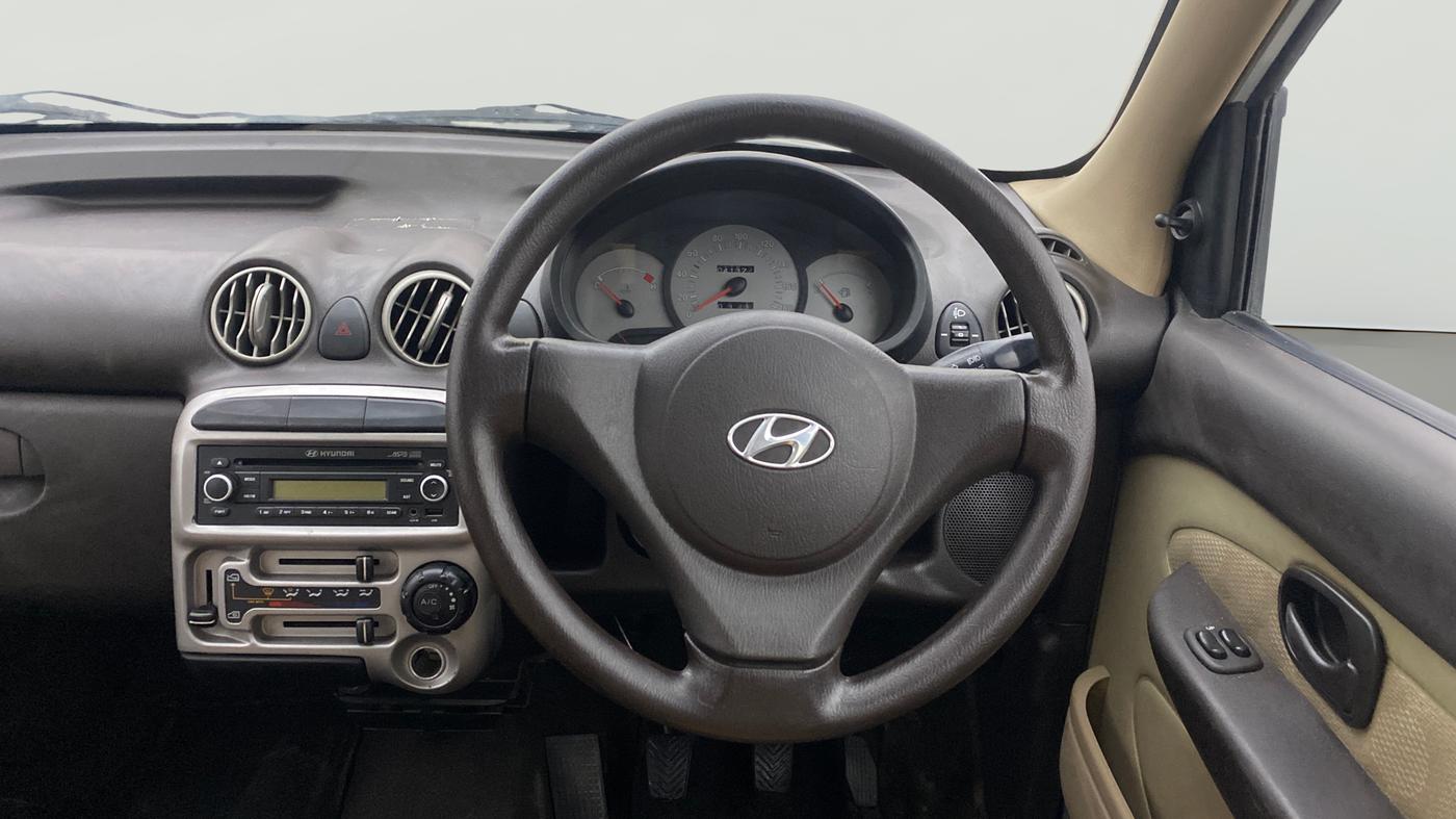 2013 Hyundai Santro Xing GLS, Petrol, Manual, 41,289 km, Steering Wheel Close Up