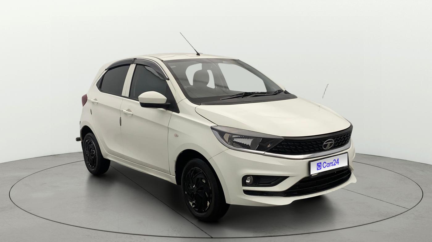 2023 Tata Tiago XM CNG, CNG, Manual, 23,757 km, Right Front Diagonal