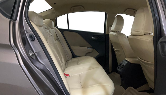 2014 Honda City 1.5L I-VTEC V MT, Petrol, Manual, 66,211 km, Right Side Rear Door Cabin