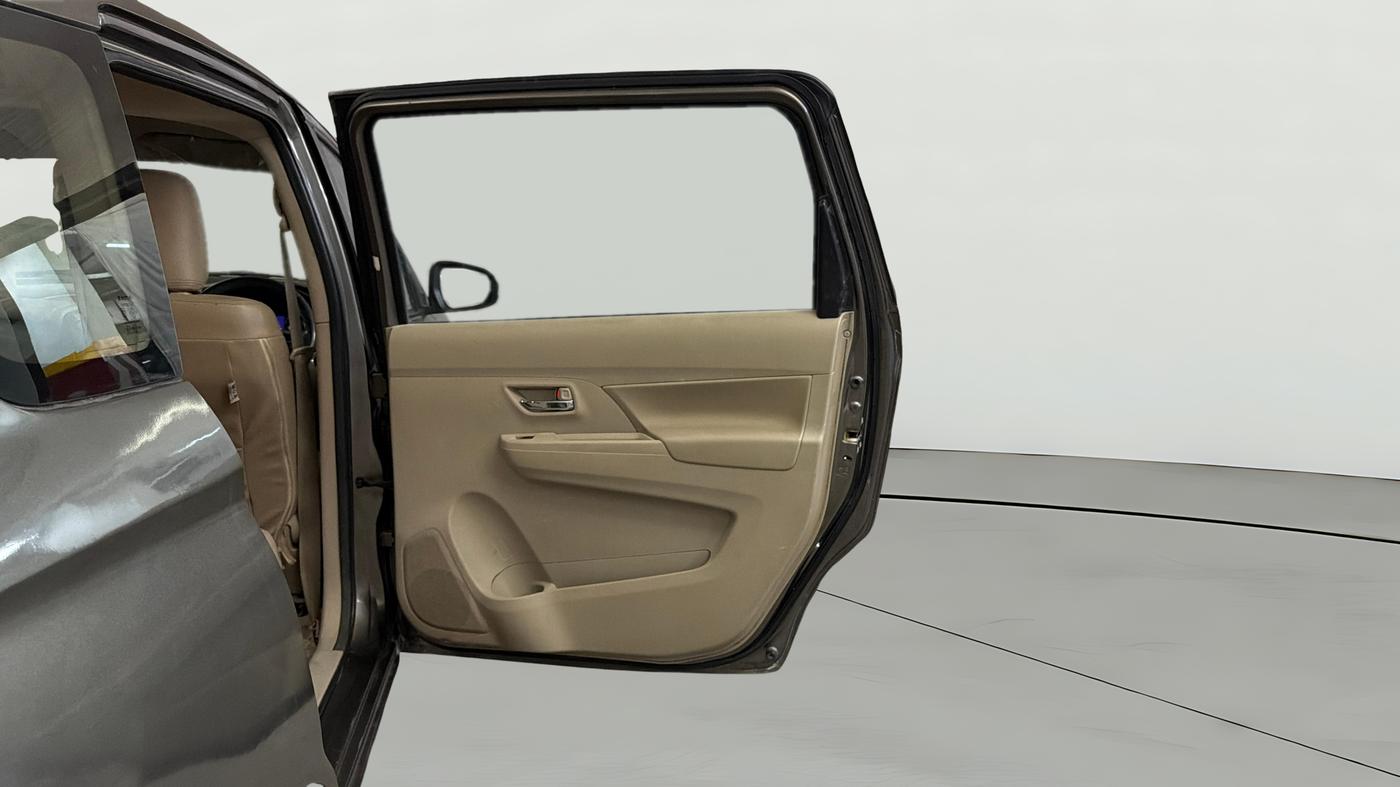 2019 Maruti Ertiga ZXI+ SHVS, Petrol, Manual, 87,662 km, RHS Rear Door