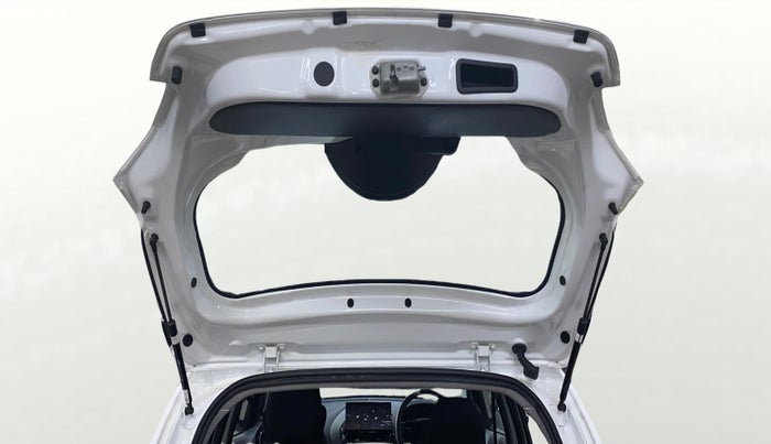 2025 Tata Tiago XZ iCNG, CNG, Manual, 3,607 km, Boot Door Open