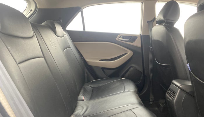 2017 Hyundai Elite i20 ASTA 1.2, Petrol, Manual, 47,559 km, Right Side Rear Door Cabin