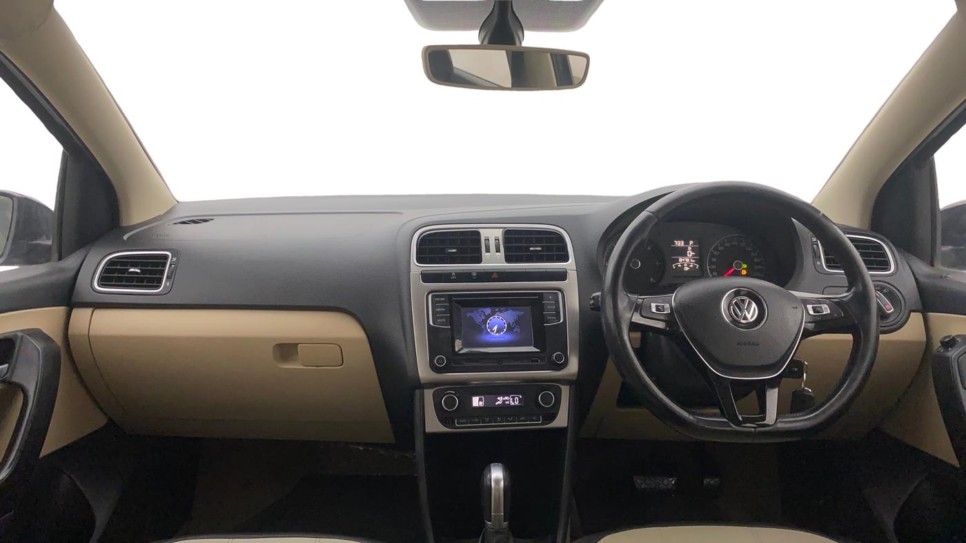 2017 Volkswagen Ameo HIGHLINE PLUS 1.5L AT 16 ALLOY, Diesel, Automatic, 84,772 km, Dashboard