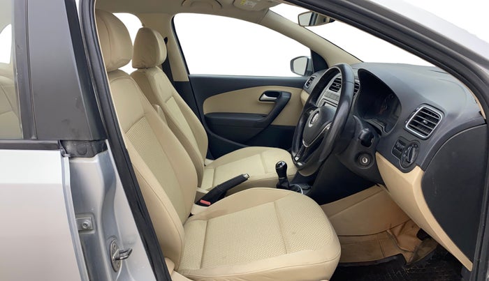 2019 Volkswagen Ameo HIGHLINE PLUS 1.0L 16 ALLOY, Petrol, Manual, 94,240 km, Right Side Front Door Cabin