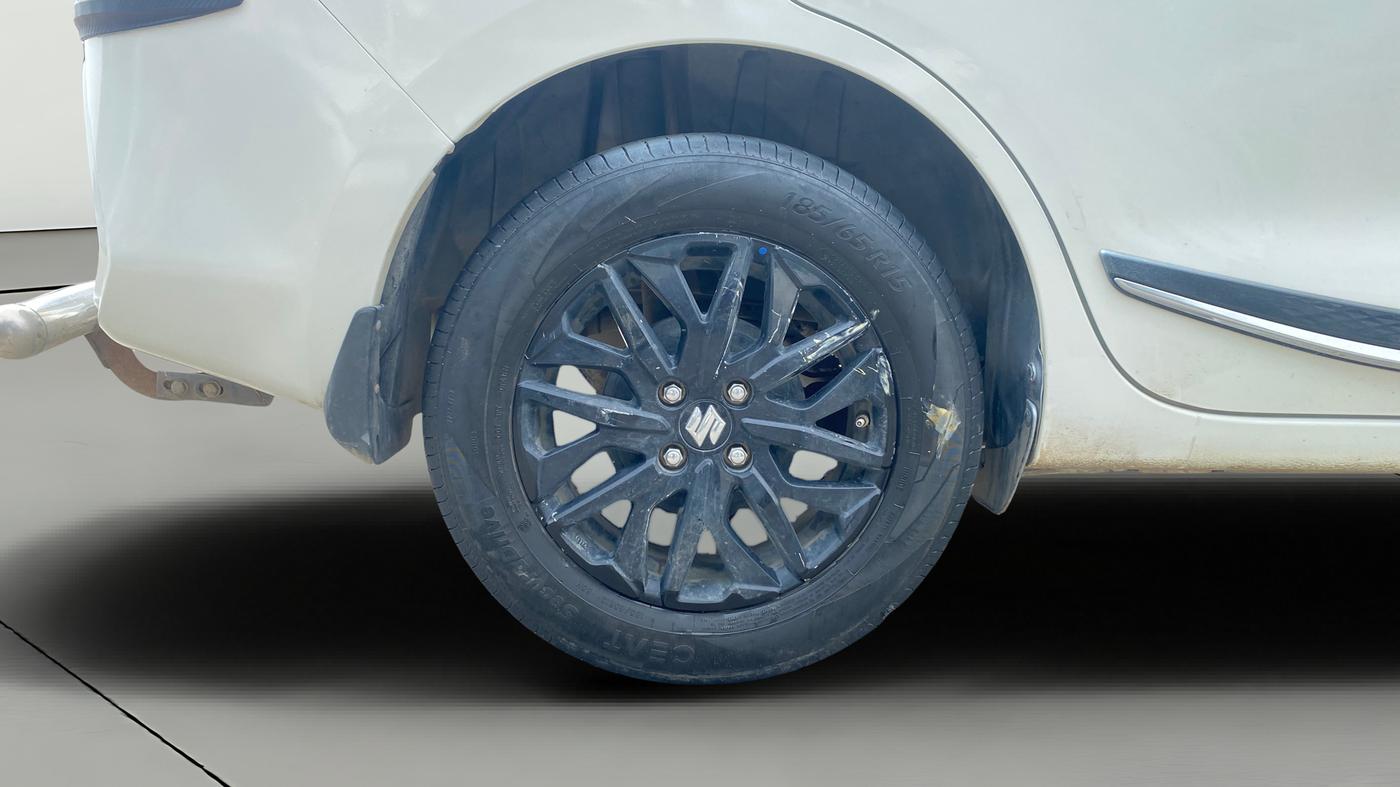 2025 Maruti Dzire ZXi CNG, CNG, Manual, 37,146 km, Right Rear Wheel