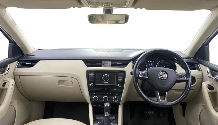 2016 Skoda Octavia STYLE PLUS AT 1.8 TSI, Petrol, Automatic, 65,982 km, Dashboard