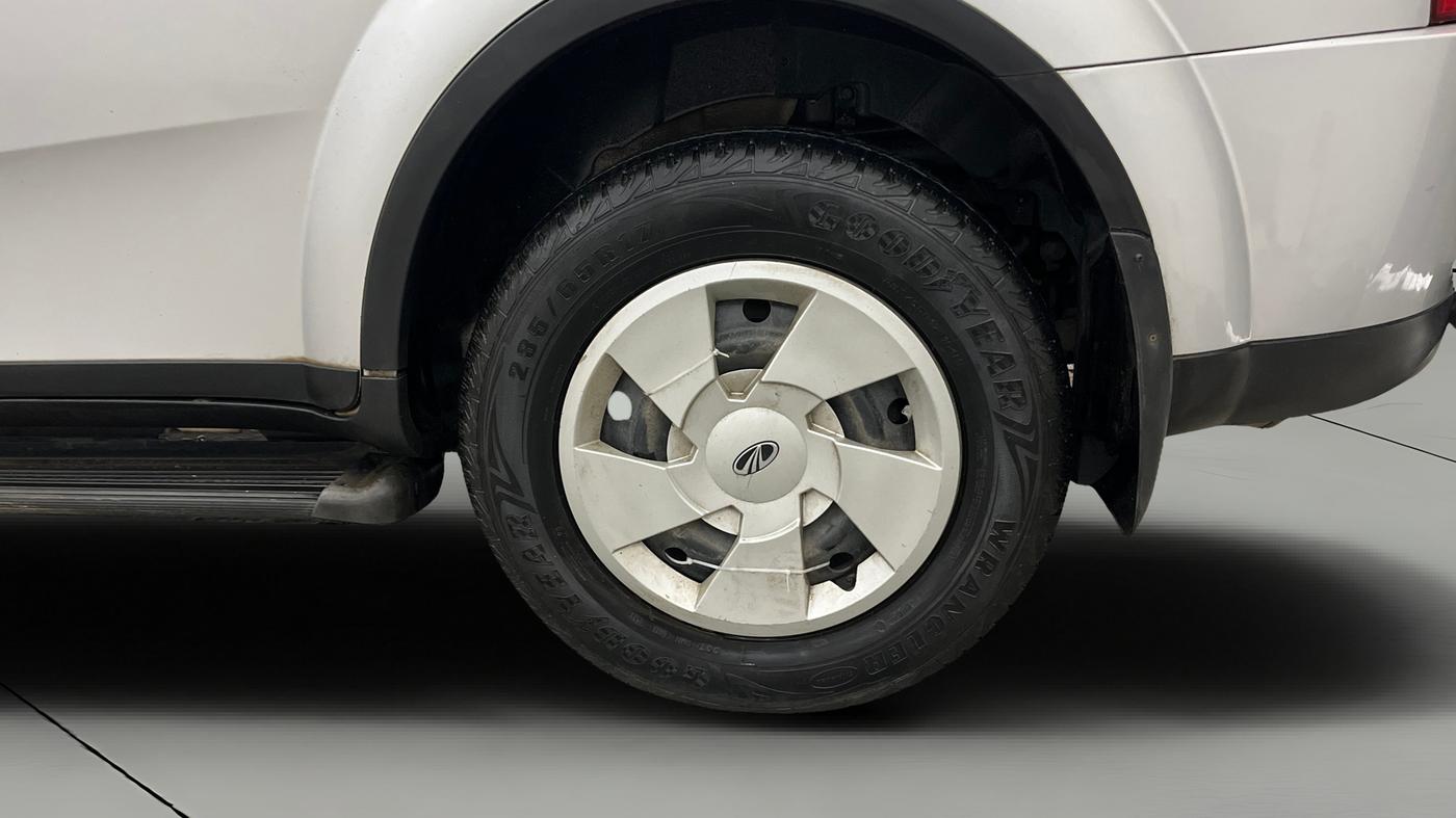 2014 Mahindra XUV500 W6, Diesel, Manual, 7,002 km, Left Rear Wheel