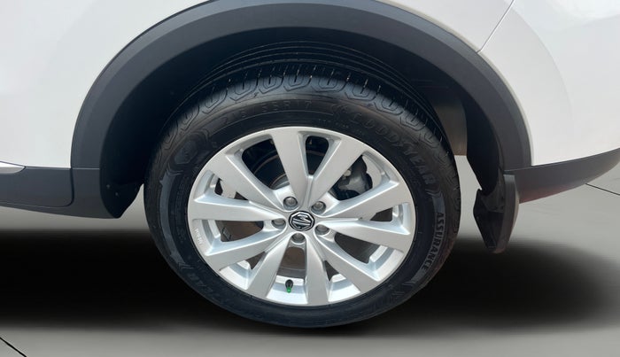 2022 MG ASTOR SUPER 1.5 MT, Petrol, Manual, 14,356 km, Left Rear Wheel