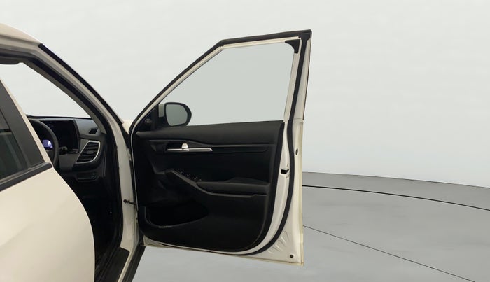 2021 KIA SELTOS HTE 1.5 DIESEL, Diesel, Manual, 31,442 km, RHS Front Door