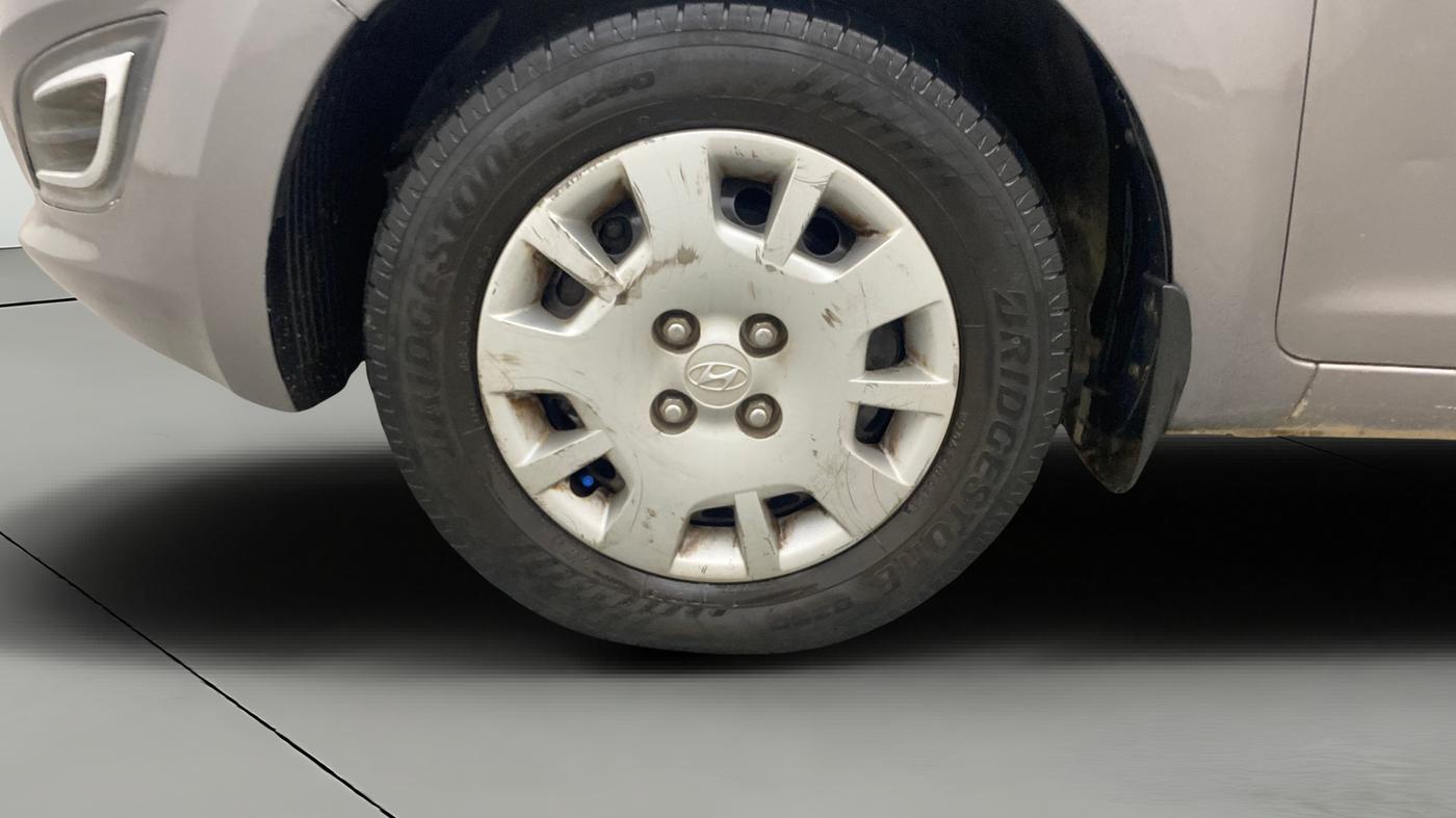 2012 Hyundai i20 MAGNA 1.4 CRDI, Diesel, Manual, 1,48,132 km, Left Front Wheel