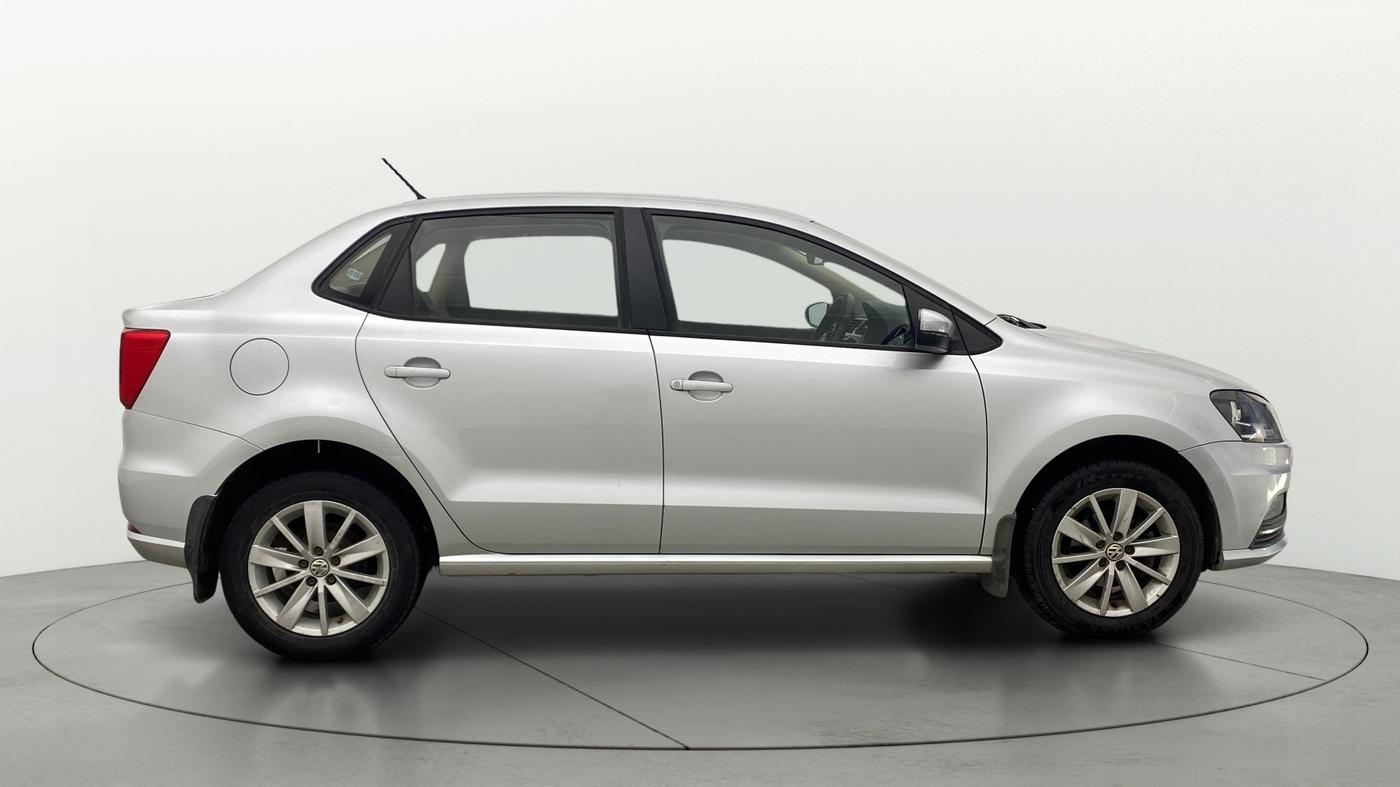 2016 Volkswagen Ameo HIGHLINE1.2L, Petrol, Manual, 80,568 km, Right Side View
