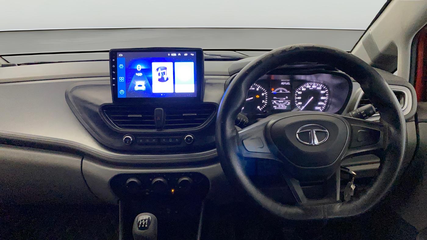 2020 Tata ALTROZ XE PETROL, Petrol, Manual, 61,819 km, Steering Wheel Close Up