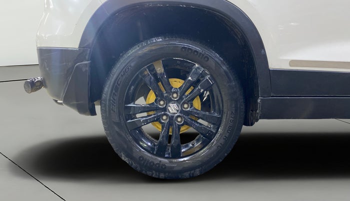 2018 Maruti Vitara Brezza ZDI, Diesel, Manual, 75,894 km, Right Rear Wheel