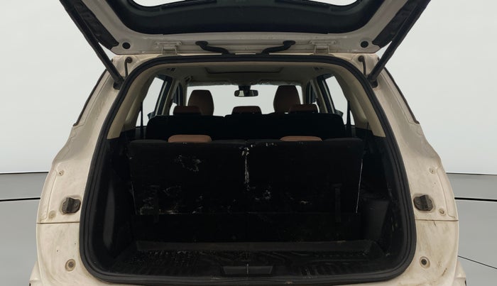 2024 MG HECTOR PLUS SHARP PRO 2.0 TURBO DIESEL 7 STR, Diesel, Manual, 25,742 km, Boot Open Zoomed View