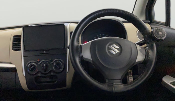 2017 Maruti Wagon R 1.0 LXI CNG, CNG, Manual, 71,489 km, Steering Wheel Close Up