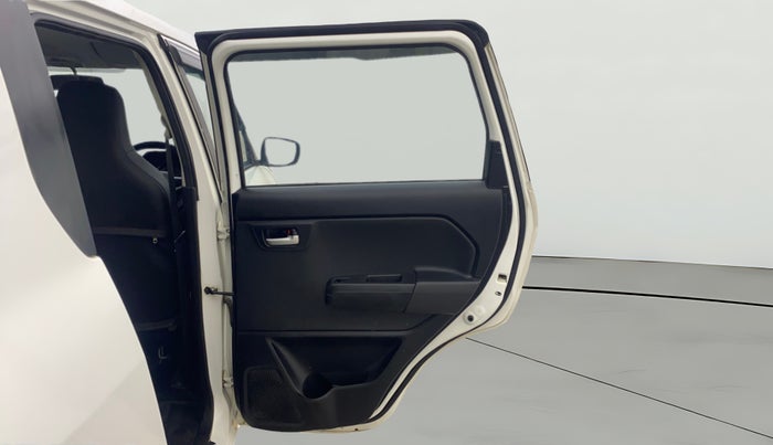 2019 Maruti New Wagon-R ZXI 1.2 AMT, Petrol, Automatic, 90,210 km, RHS Rear Door