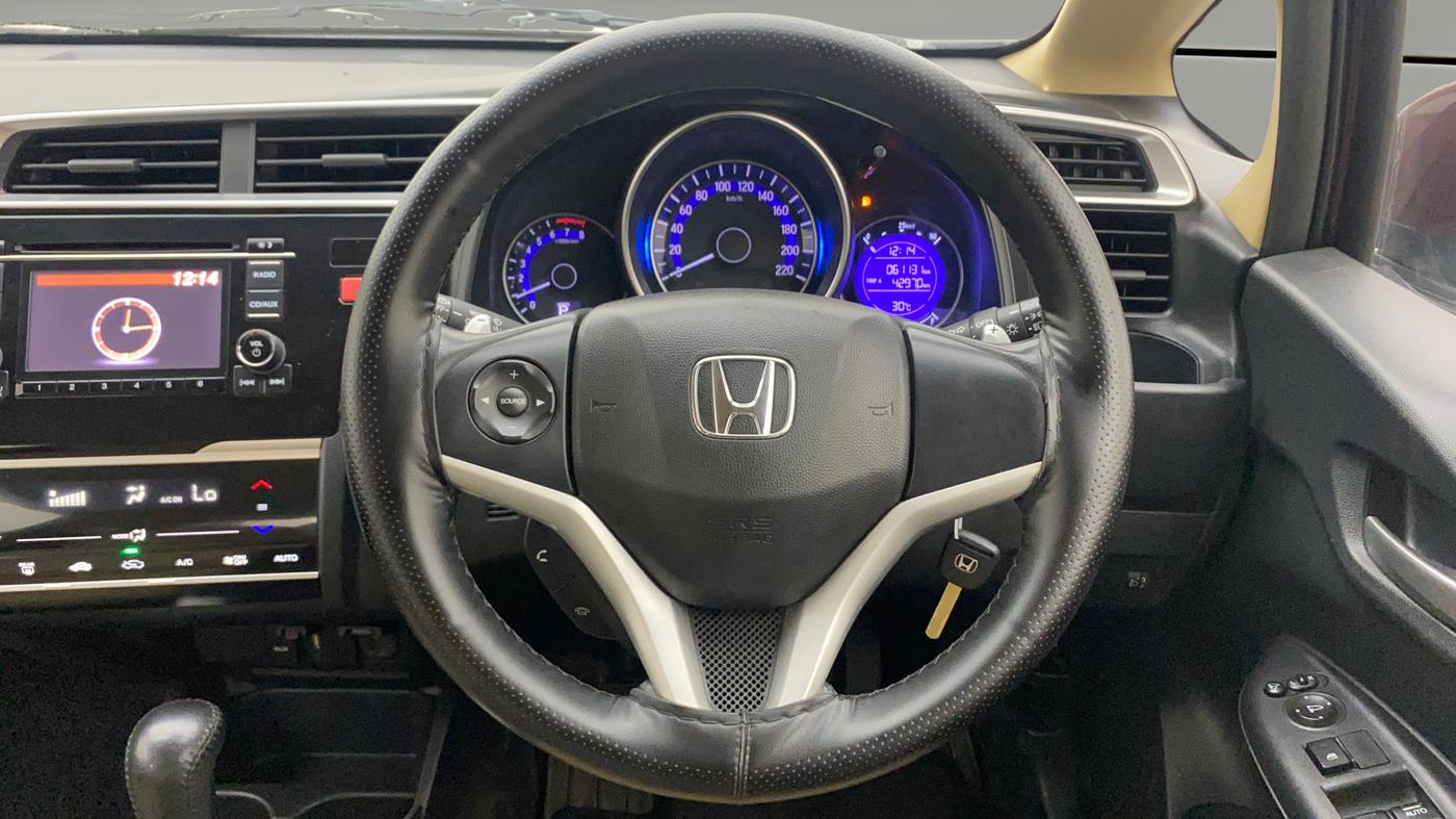 2015 Honda Jazz 1.2L I-VTEC V AT, Petrol, Automatic, 61,092 km, Steering Wheel Close Up