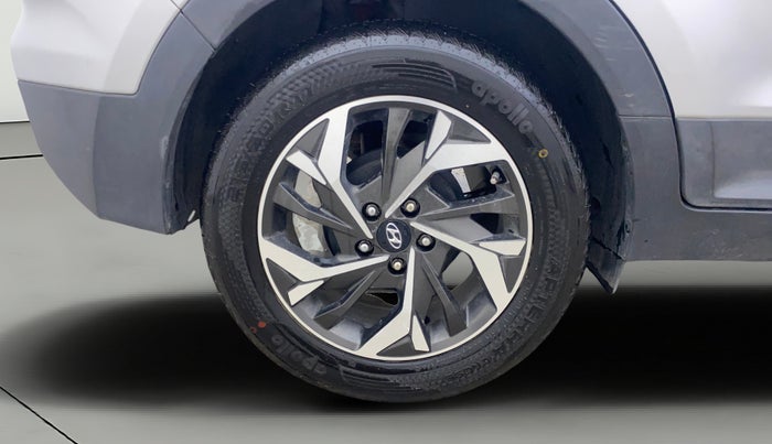 2017 Hyundai Creta SX PLUS AT 1.6 PETROL, Petrol, Automatic, 74,253 km, Right Rear Wheel