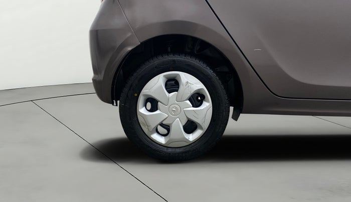 2016 Tata Tiago XZ PETROL, Petrol, Manual, 57,113 km, Right Rear Wheel