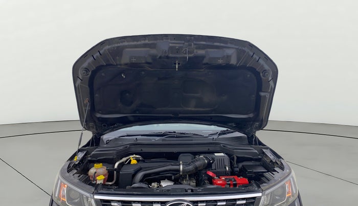 2019 Mahindra XUV300 W8 (O) 1.5 DIESEL, Diesel, Manual, 42,533 km, Open Bonet