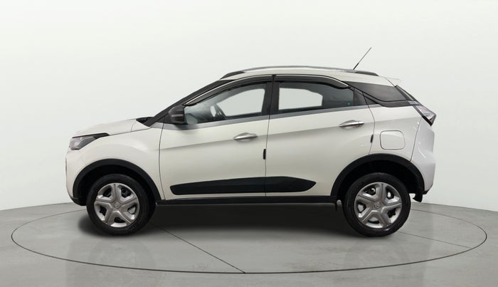 2021 Tata NEXON XMA SUNROOF DIESEL, Diesel, Automatic, 45,498 km, Left Side