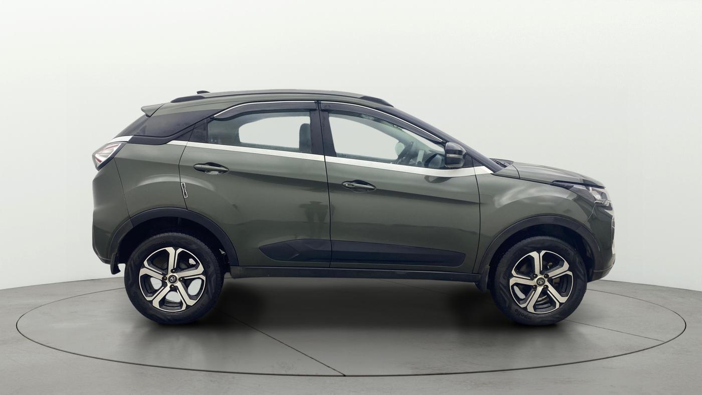 2022 Tata NEXON XZA PLUS PETROL, Petrol, Automatic, 64,657 km, Right Side View