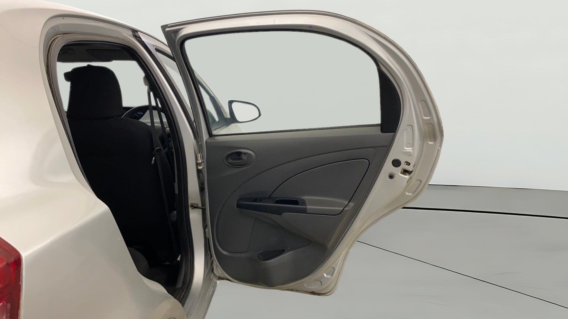 camera-RHS-Rear-Door