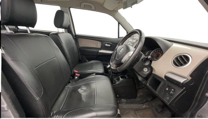 2016 Maruti Wagon R 1.0 VXI, Petrol, Manual, 81,883 km, Right Side Front Door Cabin