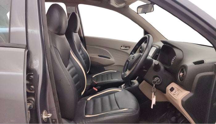 2019 Hyundai NEW SANTRO SPORTZ CNG, CNG, Manual, 79,475 km, Right Side Front Door Cabin