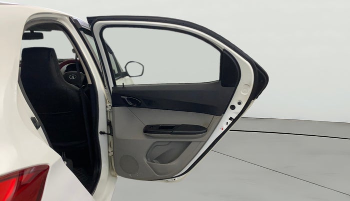 2018 Tata Tiago WIZZ EDITION PETROL, Petrol, Manual, 61,883 km, RHS Rear Door