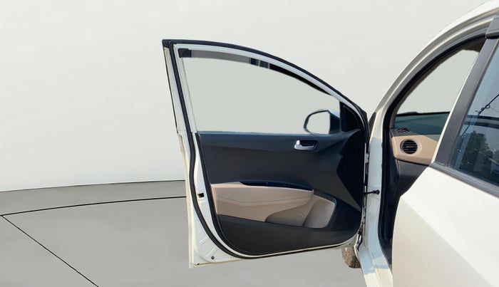 2016 Hyundai Xcent S 1.2, Petrol, Manual, 88,125 km, LHS Front Door