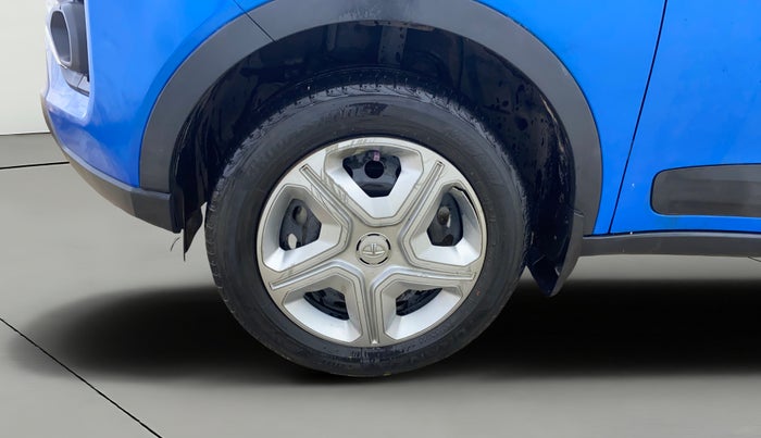 2020 Tata NEXON XM PETROL, Petrol, Manual, 27,122 km, Left Front Wheel