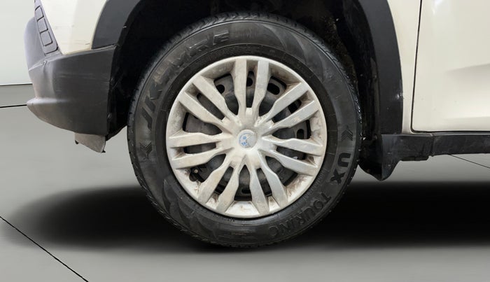 2016 Mahindra Kuv100 K4 6 STR, CNG, Manual, 49,693 km, Left Front Wheel