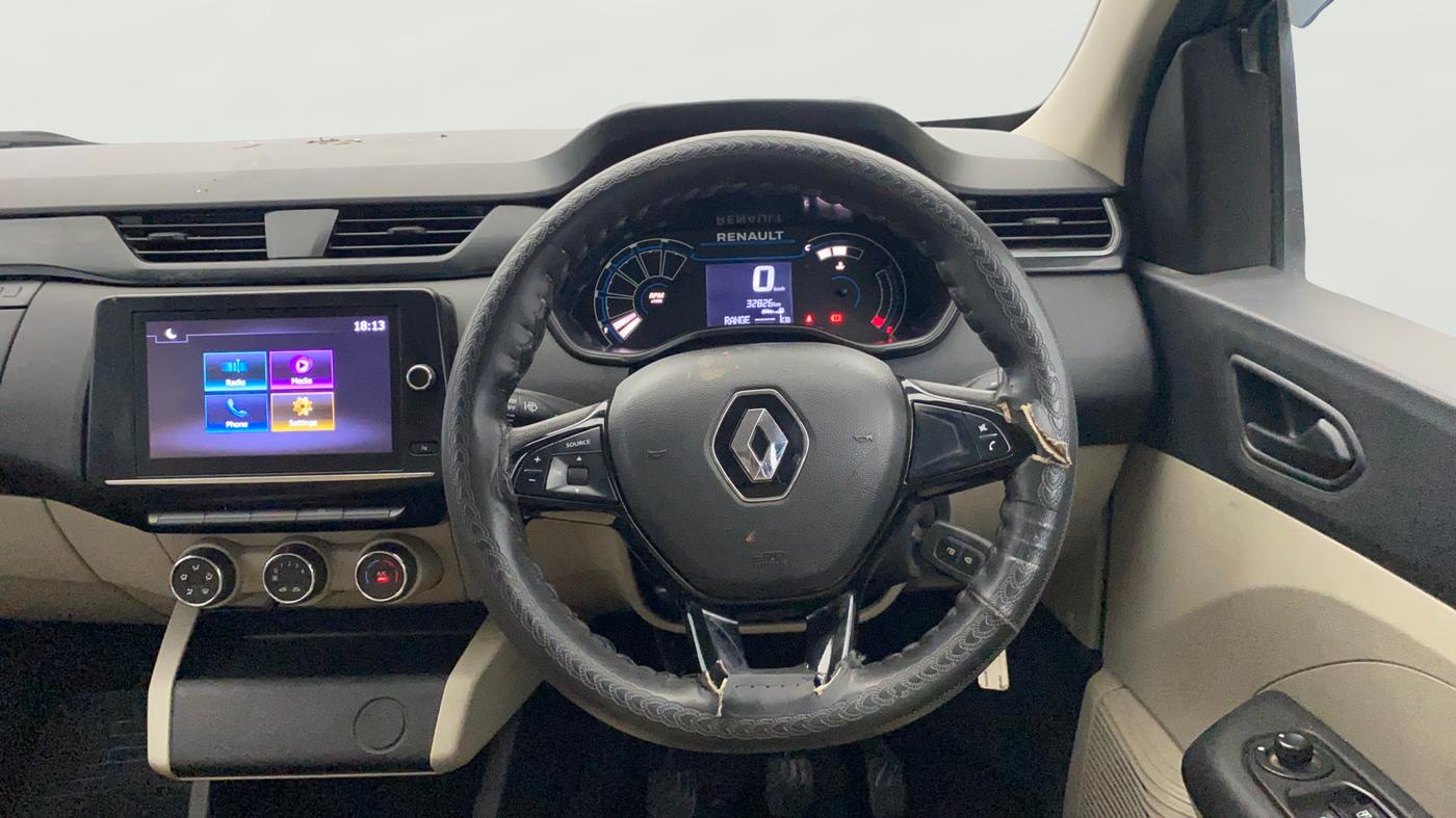 2022 Renault TRIBER RXT, Petrol, Manual, 32,819 km, Steering Wheel Close Up
