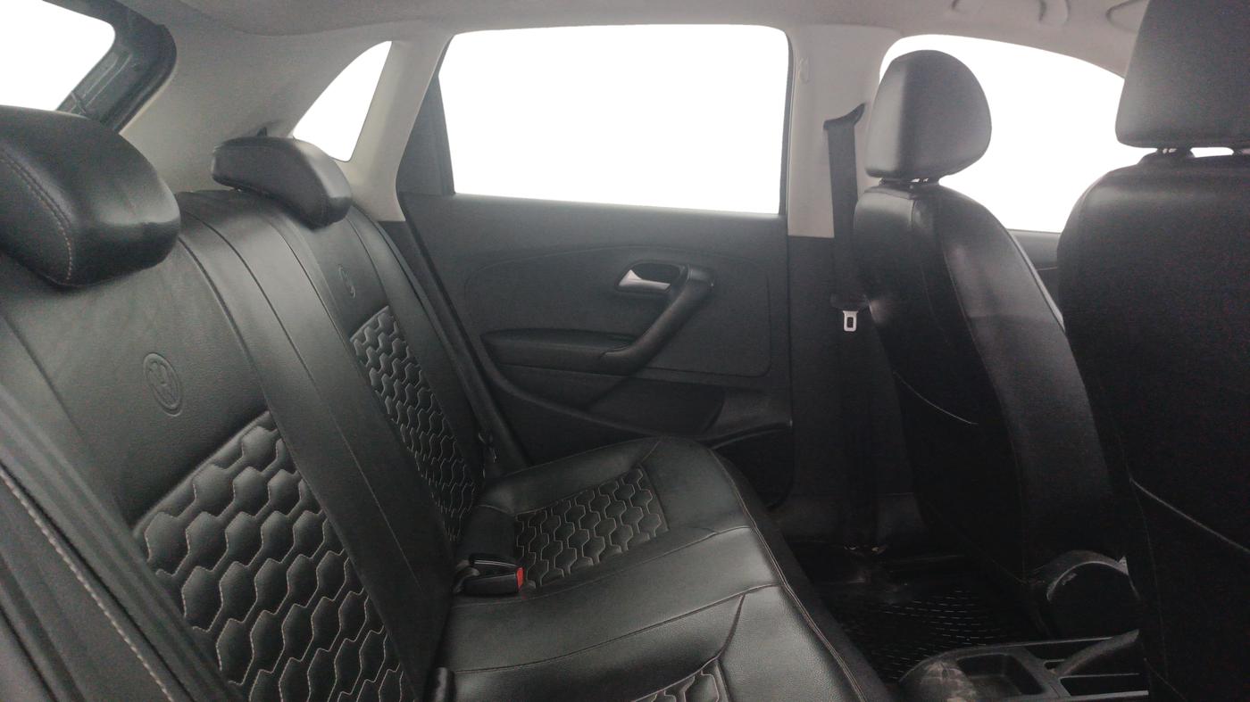 2018 Volkswagen Polo COMFORTLINE 1.0L MPI, Petrol, Manual, 83,337 km, Right Side Rear Door Cabin