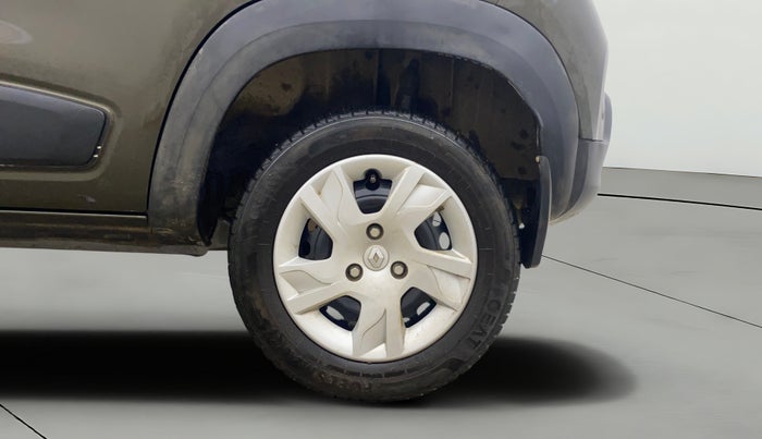 2024 Renault Kwid RXT 1.0 AMT, Petrol, Automatic, 15,103 km, Left Rear Wheel