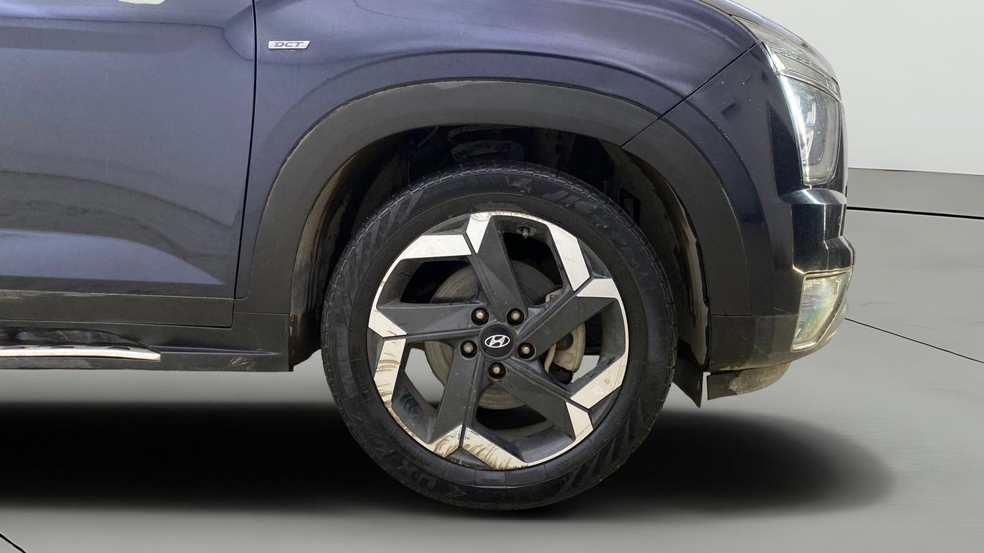 2023 Hyundai ALCAZAR  SIGNATURE (O) DCT 1.5 PETROL 7STR, Petrol, Automatic, 75,711 km, Right Front Wheel