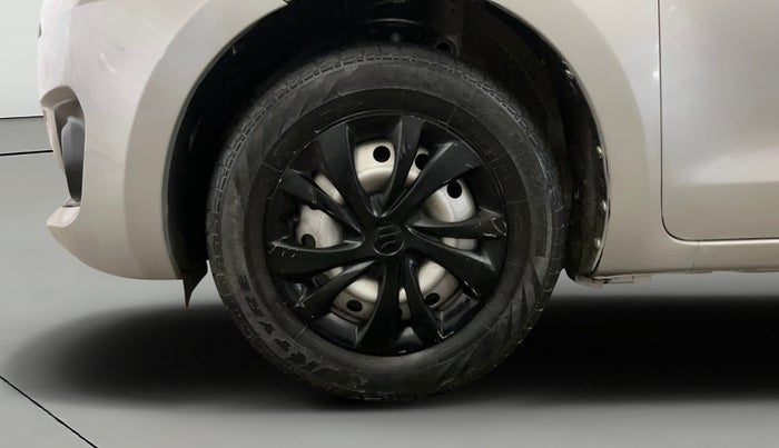 2021 Maruti Swift LXI, Petrol, Manual, 26,099 km, Left Front Wheel