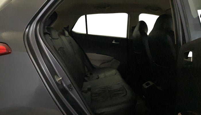 2015 Hyundai Grand i10 SPORTZ 1.2 KAPPA VTVT, Petrol, Manual, 42,064 km, Right Side Rear Door Cabin